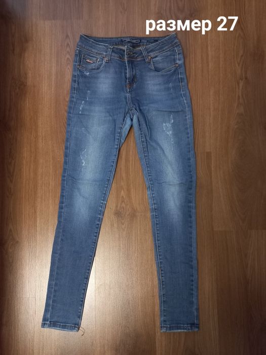 Продавам дамски дънки