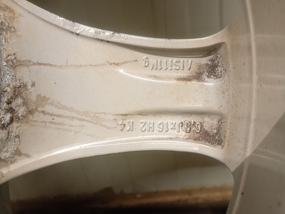 Jante BORBET Ford Kuga R16