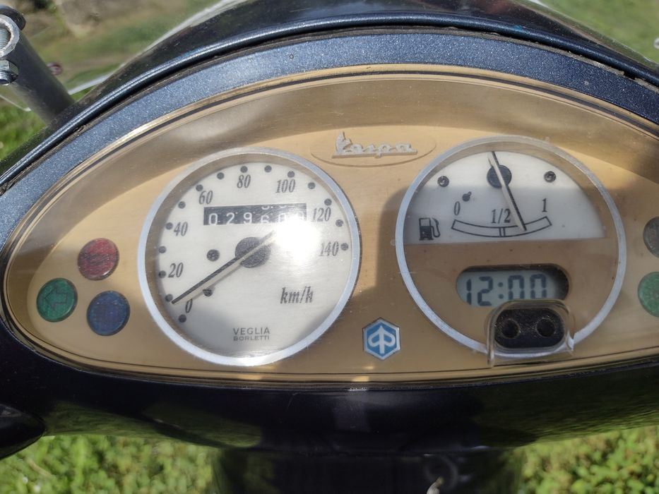 Piaggio Vespa et4, 125cc