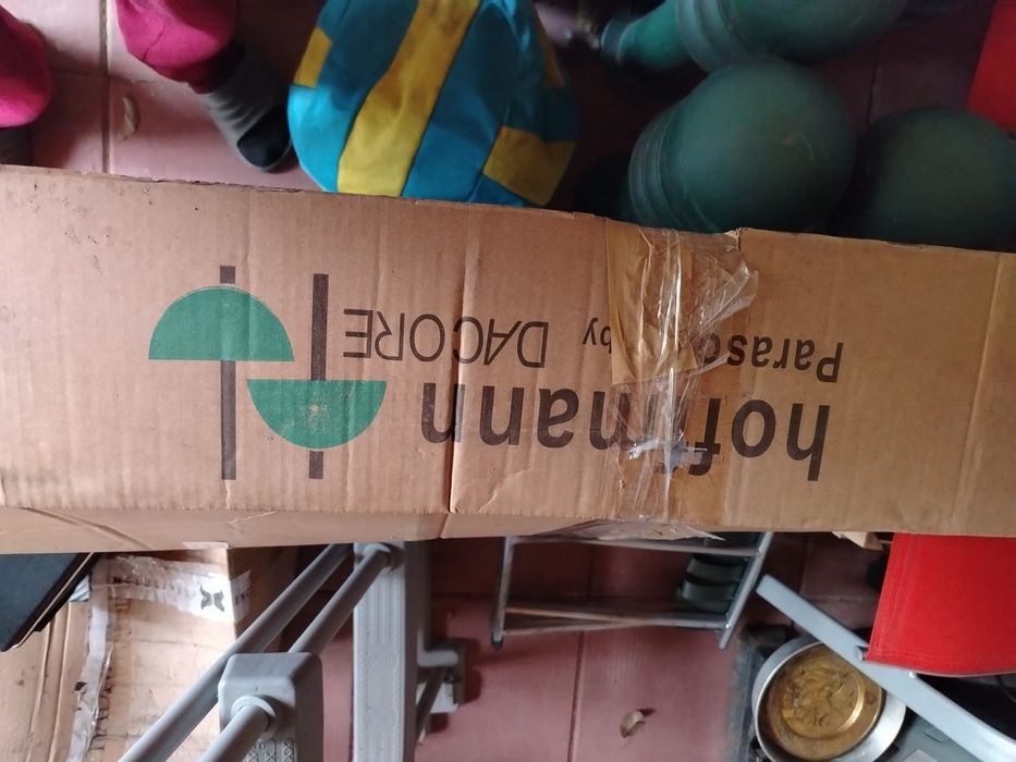 Umbrela 3,5 metri, Noua sigilata!! cadru din aluminiu pivotantanta 360