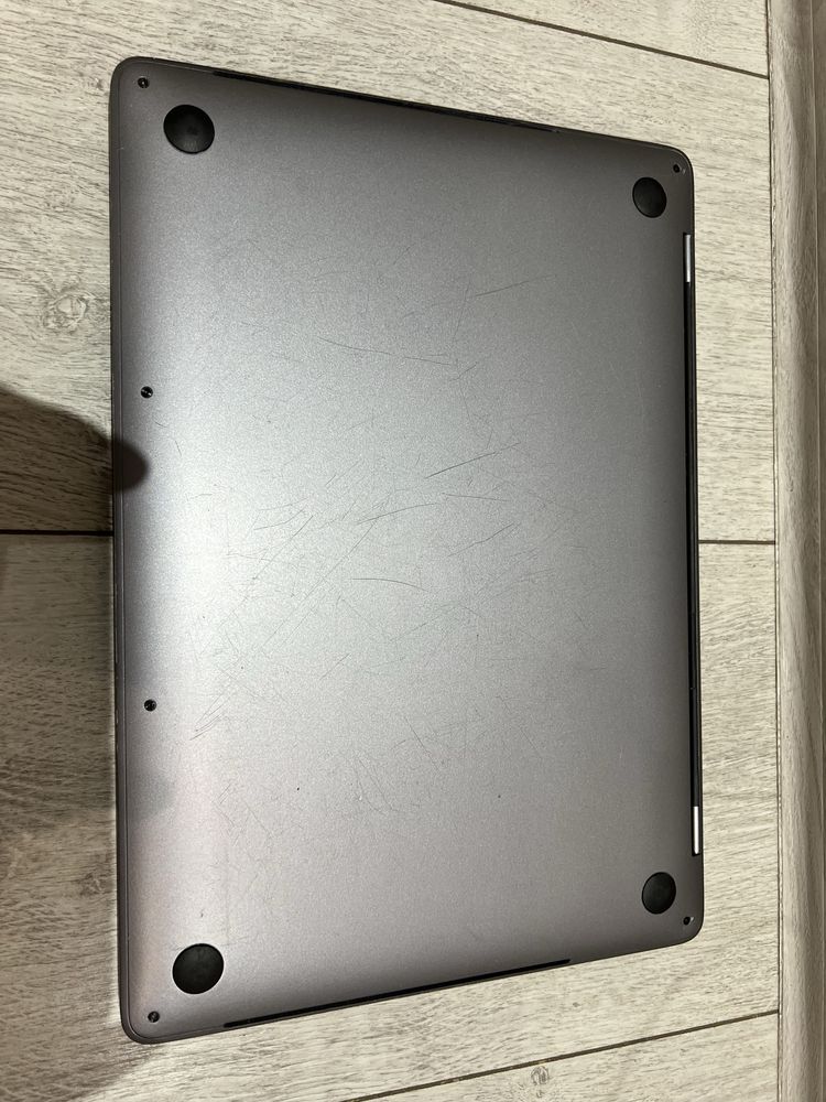 Apple Macbook Pro 2018 13" Core i5 Ram 6 256 SSD