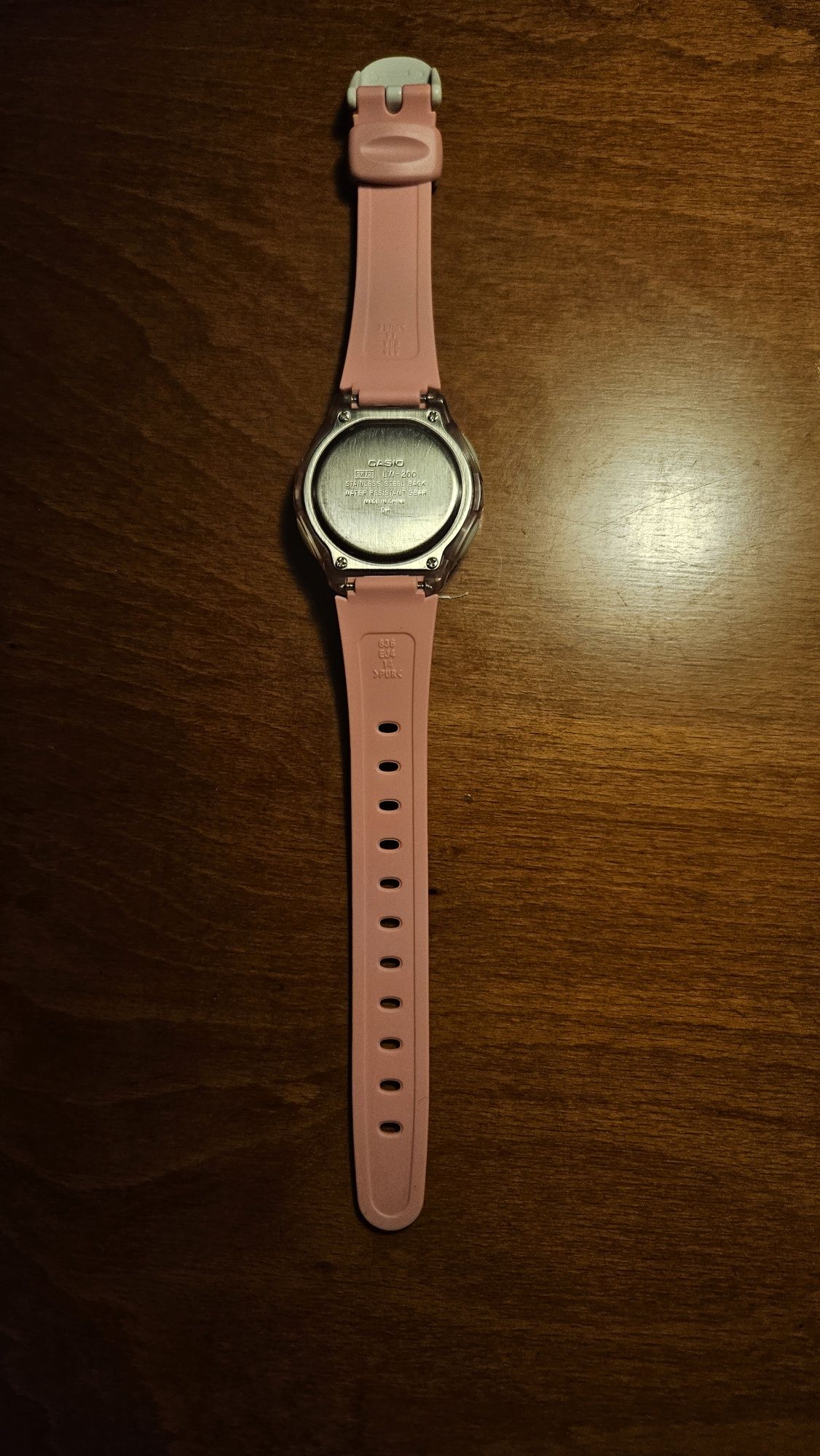 Часовник Casio LW-200