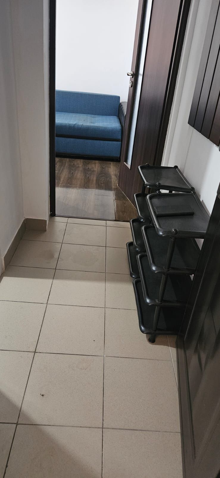 Închiriez apartament
