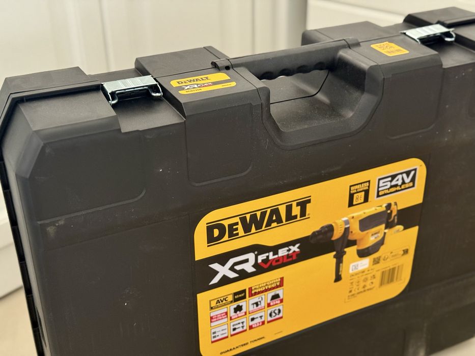 DeWalt DCH735 ciocan rotopercutor si demolator cu acumulator 54V - NOU