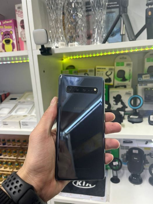 Продам Samsung S10 5G