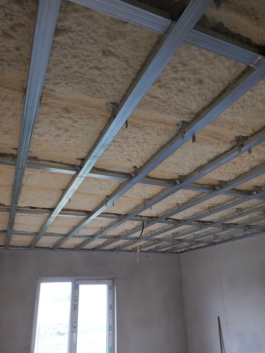 Amenajări interioare si renovari