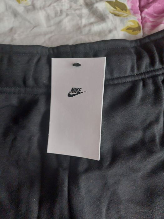 Дамски къси панталони Nike