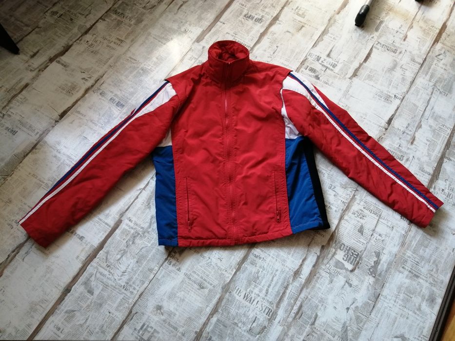 Vând geaca de barbati