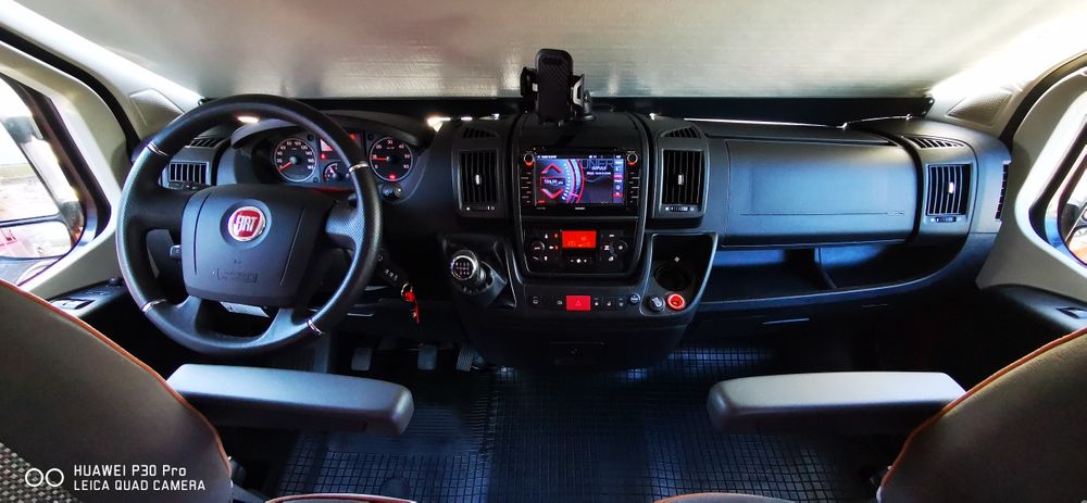 Campervan, autorulota, camper Possl 2Win, 5 locuri de dormit.