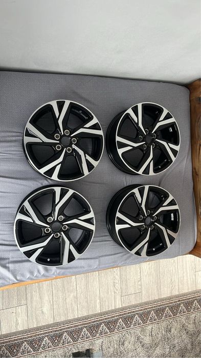 Jante Toyota R16 ca noi-in stare impecabila