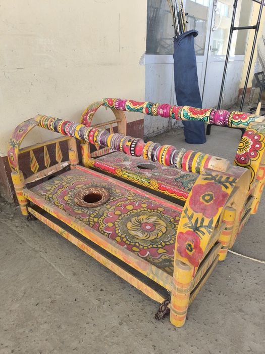 Бешикла сотилади