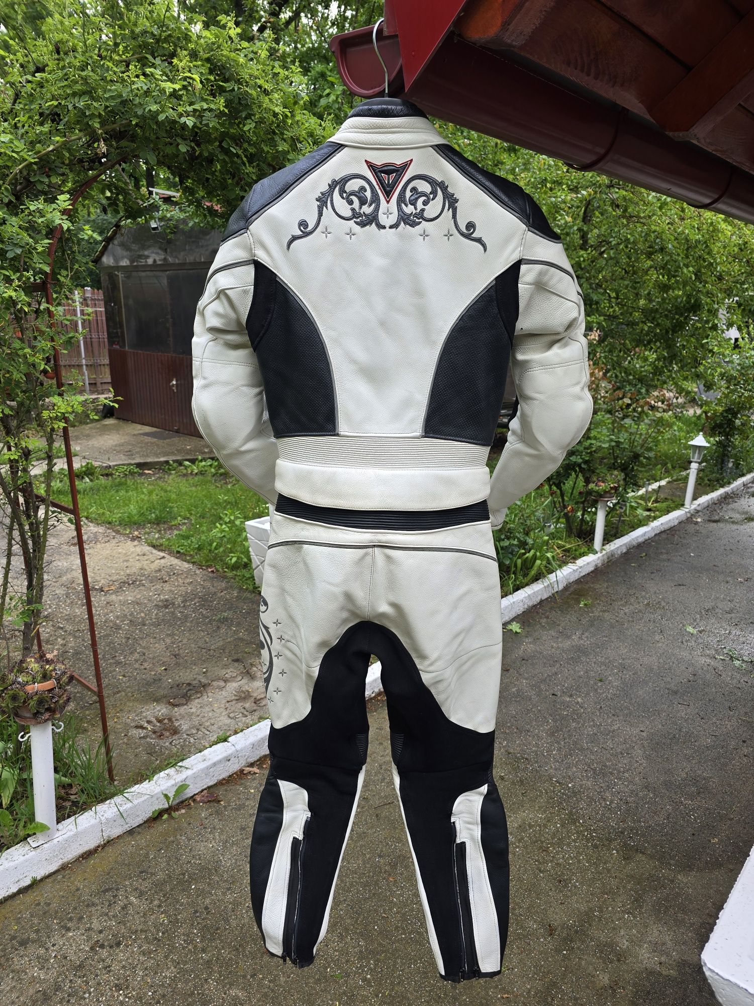 Costum moto piele DAINESE DAMA XS 34-36 premium alb