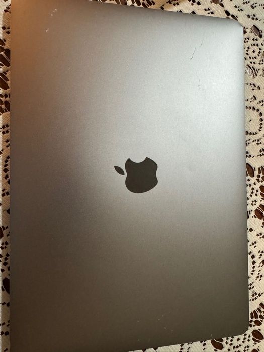 Macbook Pro a1708 2017 i5 256 GB