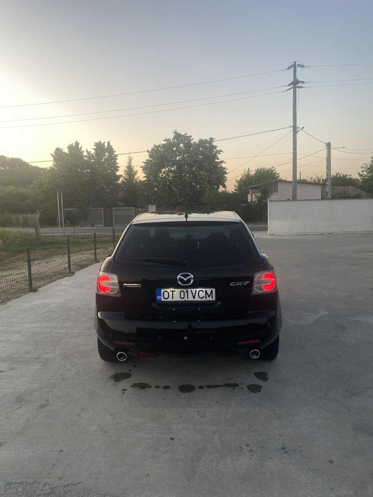 Vând Mazda cx7 2.3