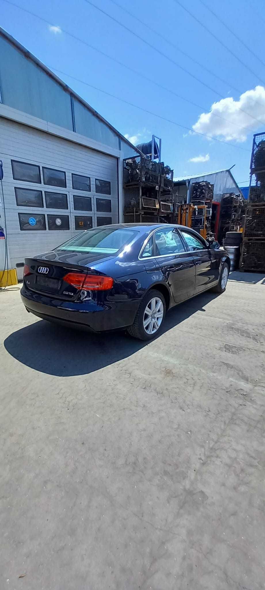 Audi a4 b8  cod motor CAGC Dezmembrez/Dezmembram