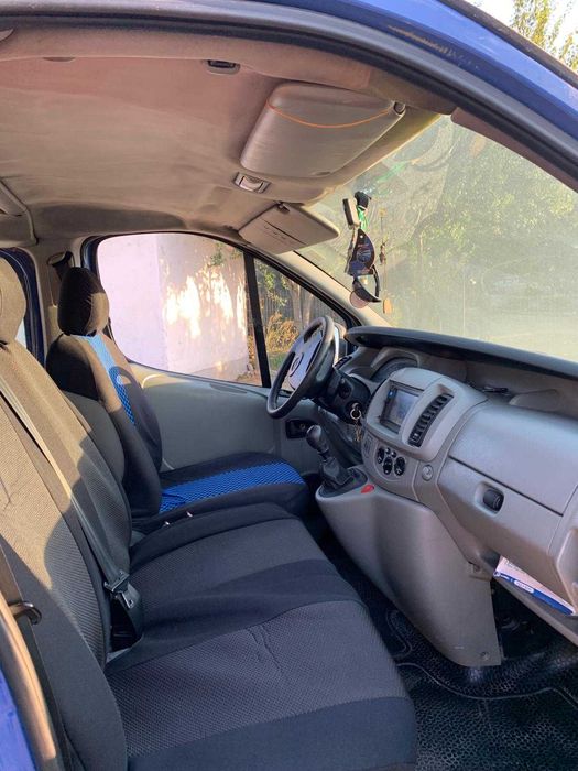 DE VANZARE URGENT duba opel vivaro