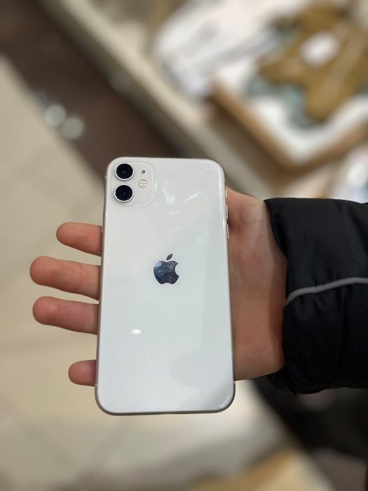 Продам айфон 11 в хорошем состояние