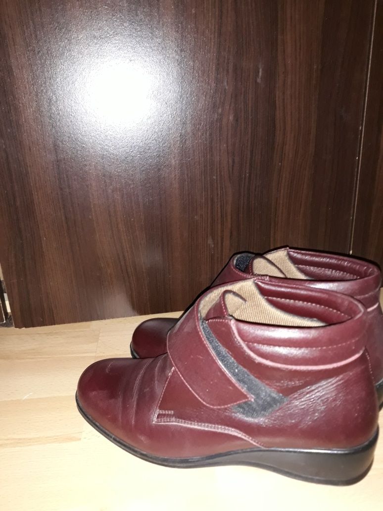 Ghete burgundy  piele%