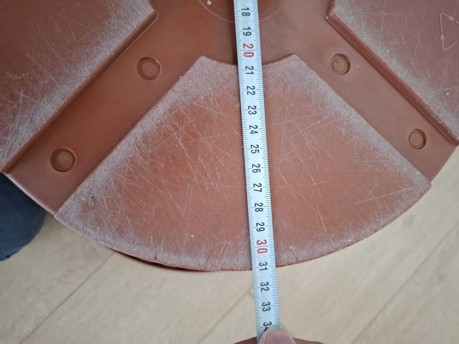 Ghiveci mare de flori din plastic