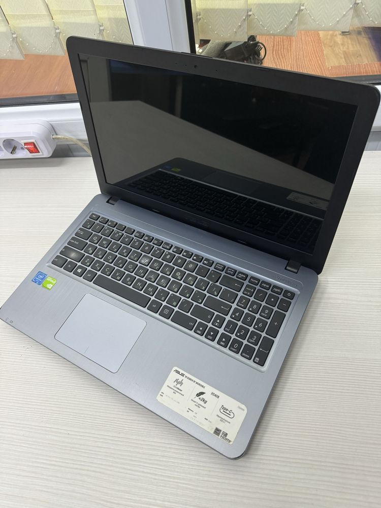 Ноутбук Asus ОЗУ 4gb SSD 128gb быстрый для учебы и офисных работ