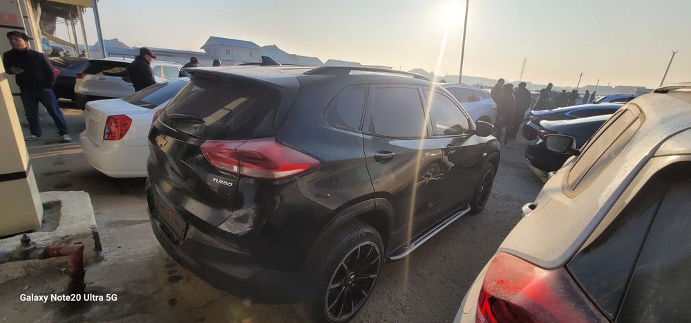 Xolati yashi kraskasi toza