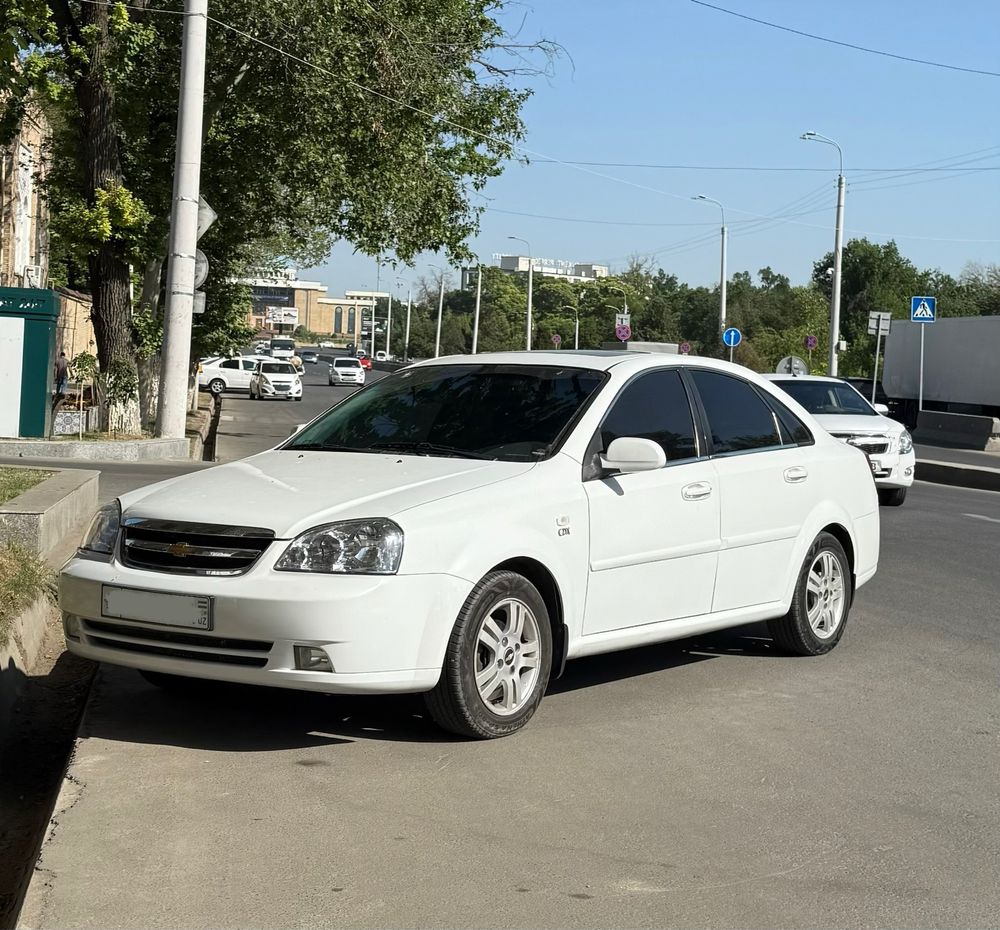 Ласетти 1.6 2013