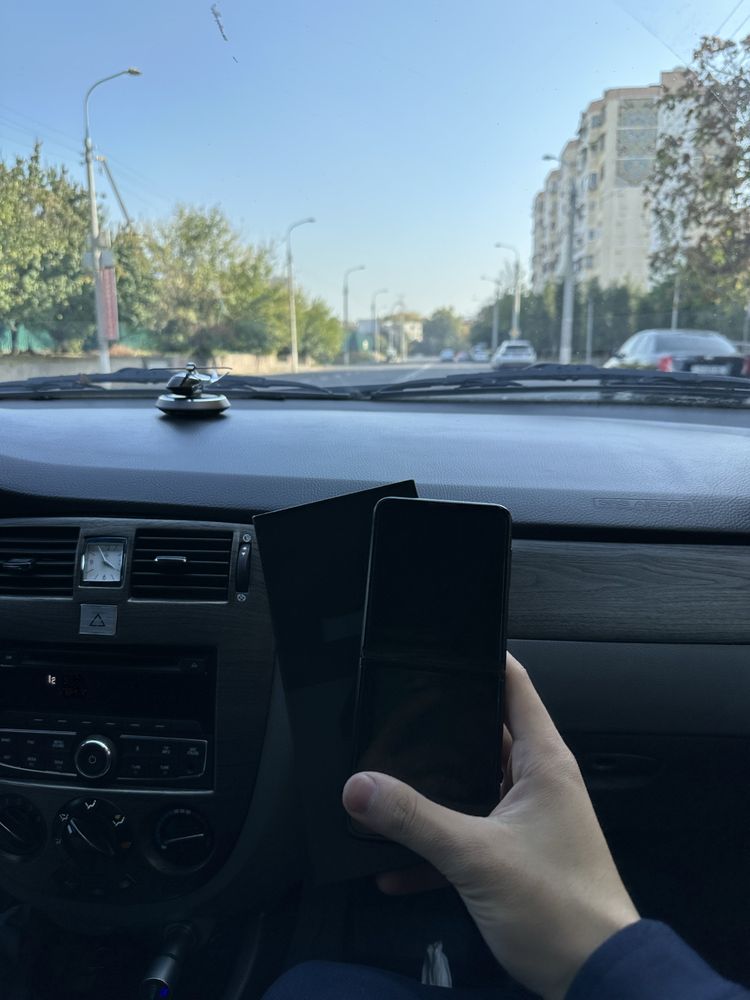 samsung zflip3 5g srochni sotiladi