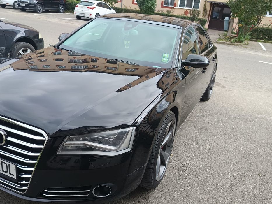 Vând Audi A8 unic proprietar