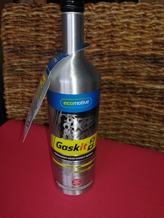 Добавка Gask It за „Издухала гарнитура“ , спукана глава и блок.