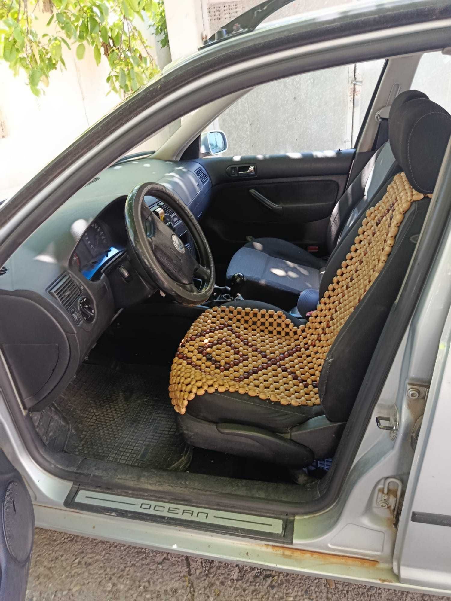 Vând volkswagen golf 4