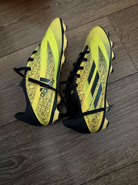 Бутонки                         Adidas