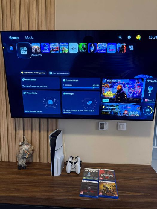 Play Station  5 - PS5 Slim + 2 Controlere + Statie de incarcare