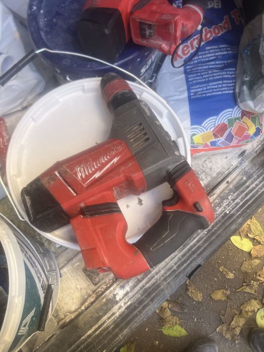 Milwaukee Bormasina cu percutie