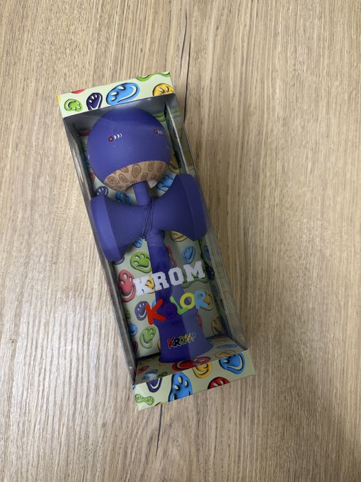 Noul model Krom - KOLOR PURPLE