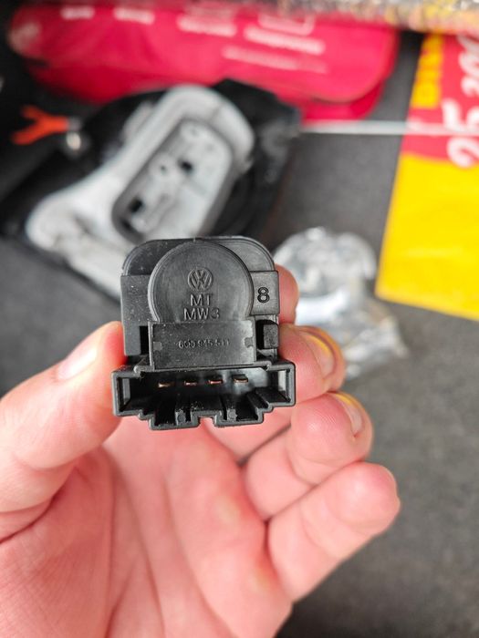 Заден ляв стоп втора употреба и стоп машинка