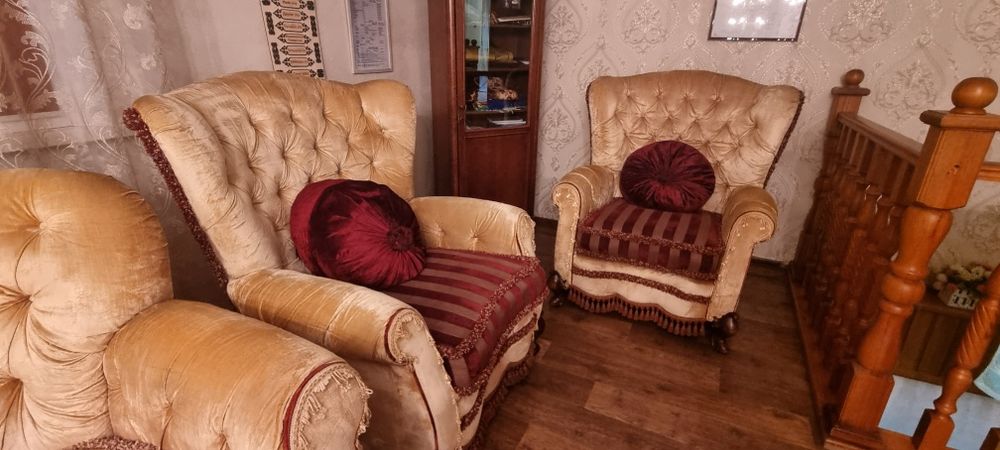 продам мягкий уголок,  красивый