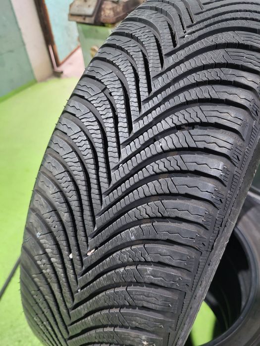 4 бр зимни 215/65/17 Michelin