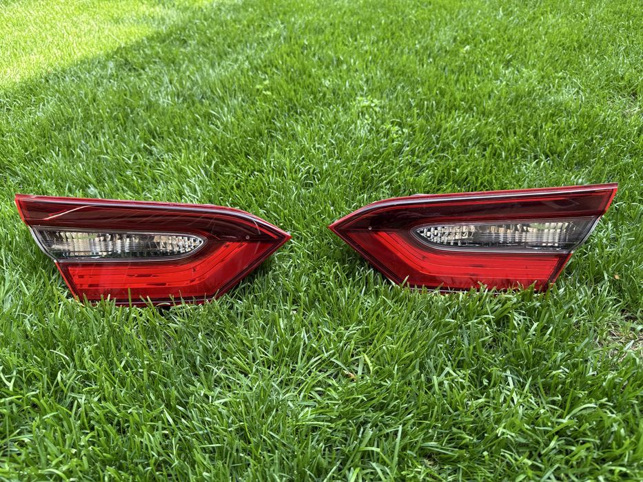 Toyota Camry 70-75 задние фары