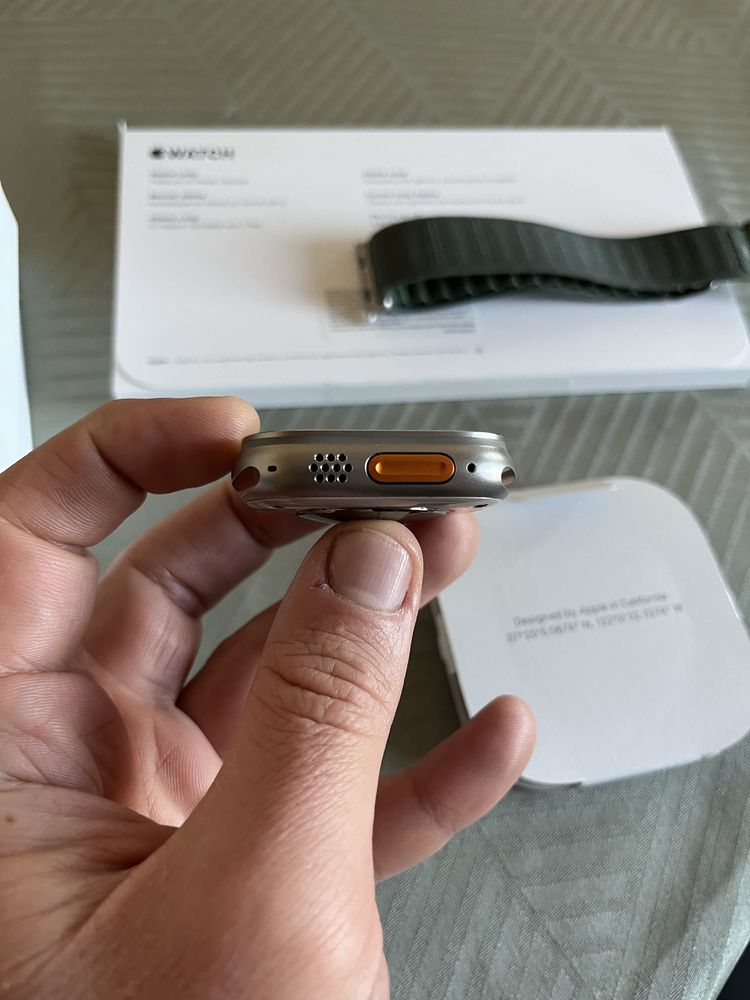Apple watch ultra 49mm titanium