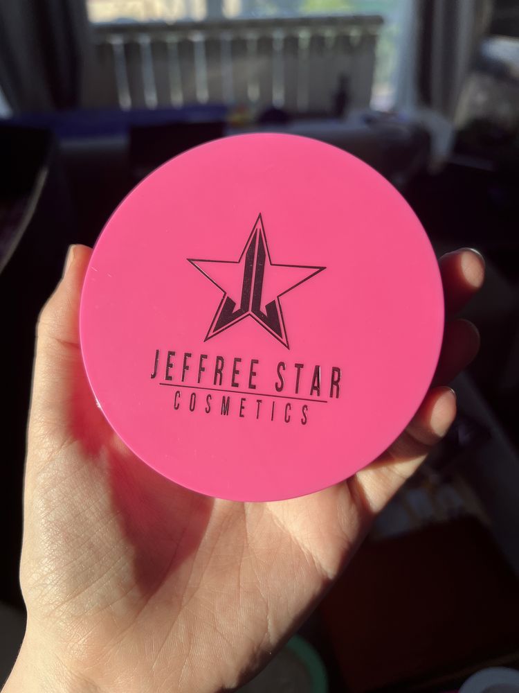 Exclusive Jeffree Star Highlighter & Blush - Icy Execution