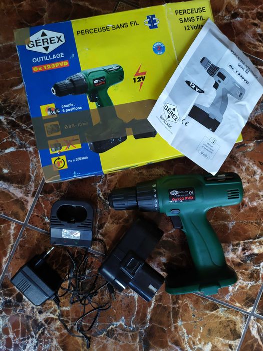 Set vechi bormasina filetanta / incarcator +