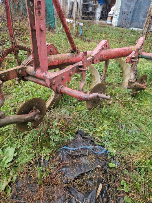 vand tractor si plug