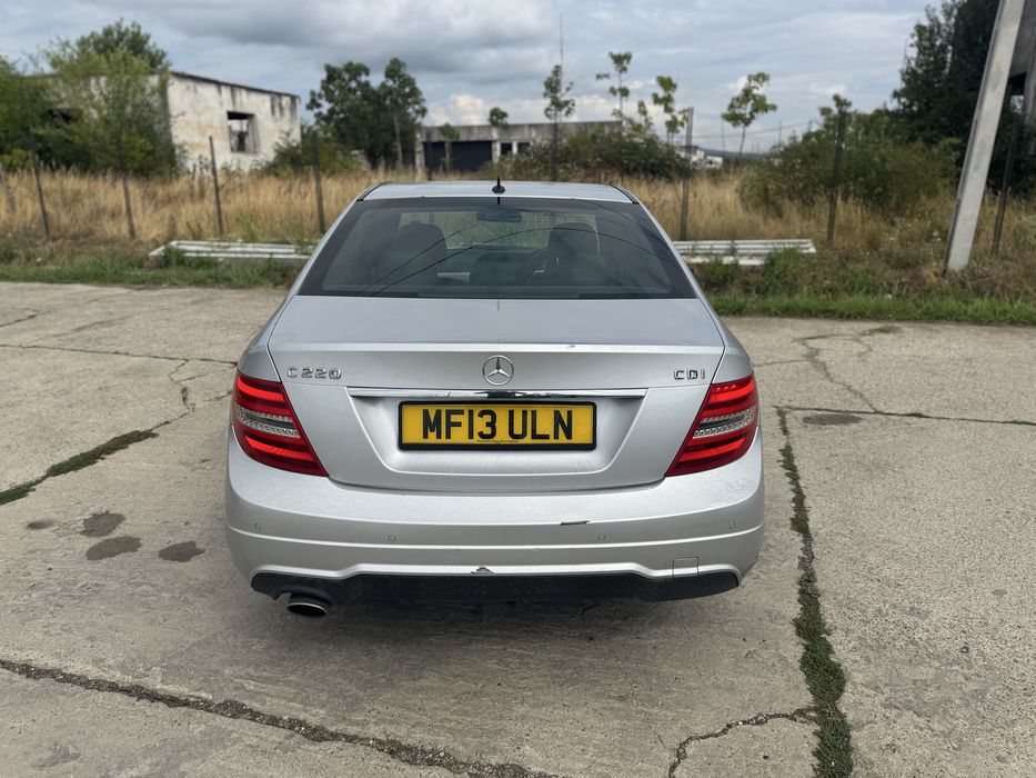 Dezmembrez Mercedes W204 C220 facelift pachet amg