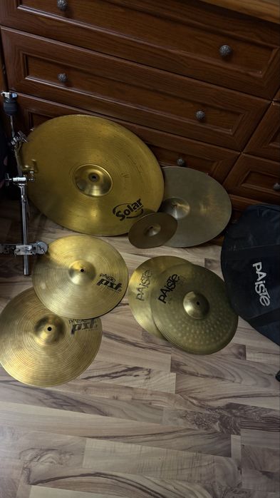 Набор тарелок для барабанной установки