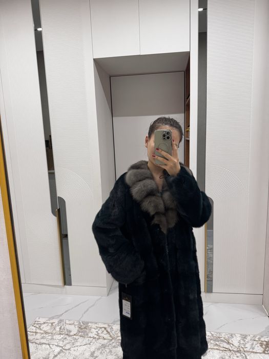 Продаю шикарную шубу новую с этикеткой ни разу не носившую