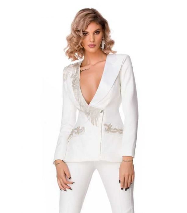 Compleu alb /costum sacou franjuri pietre,pantaloni talie inalta BBY