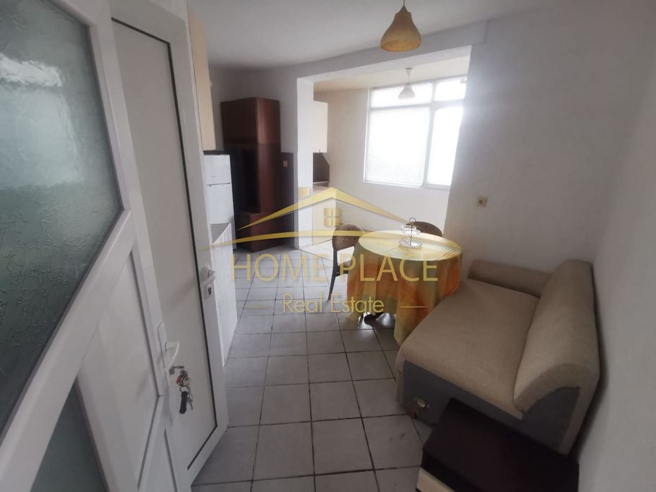 Дава се под наем Двустаен апартамент в Варна, Погреби - 50 кв.м за 306 € - Снимка #3