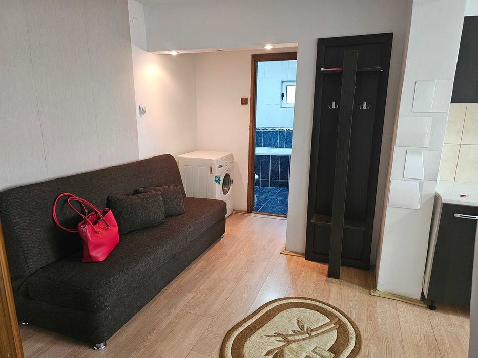 Vand apartament 2 camere