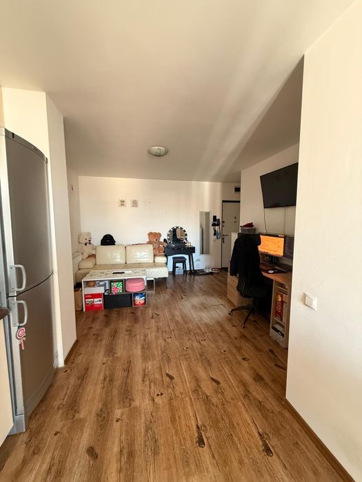 PF,  Inchiriez apartament 2 camere (500 EUR) -apropiere de Iulius Mall