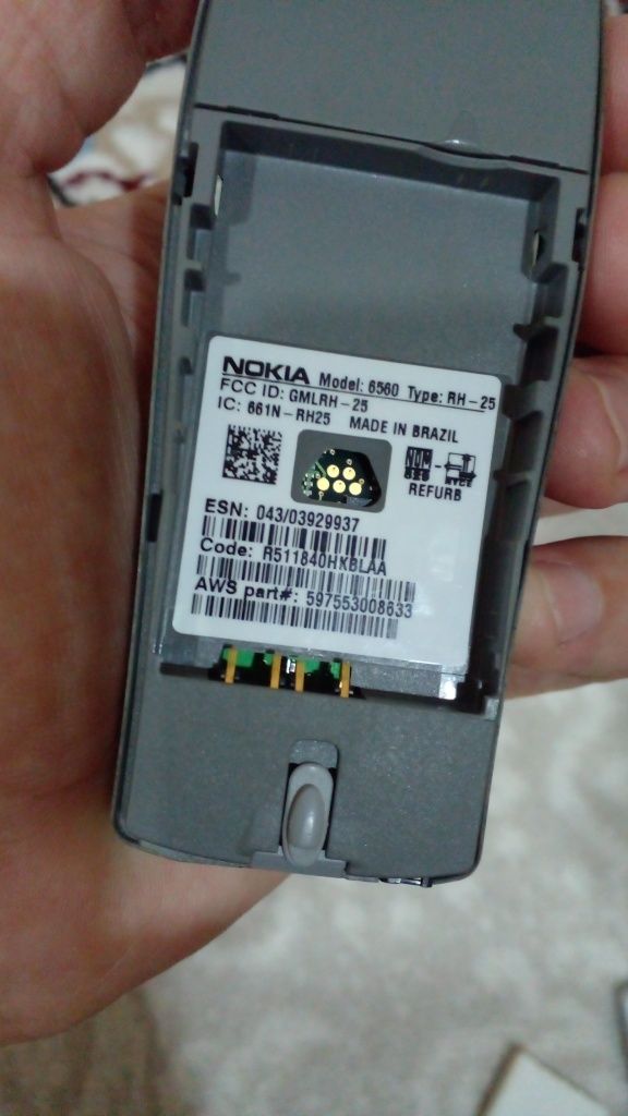 Nokia 6560 perfektum aparatmiz sotladi